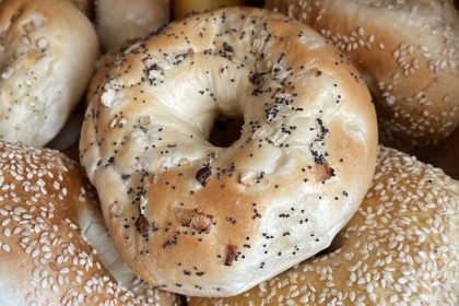 New York Bagel Deli & Bakery in Santa Monica Welcomes New Multicultural Ownership