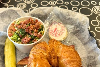 Chicken Salad Chick Getting Ready to Feed Leesburg