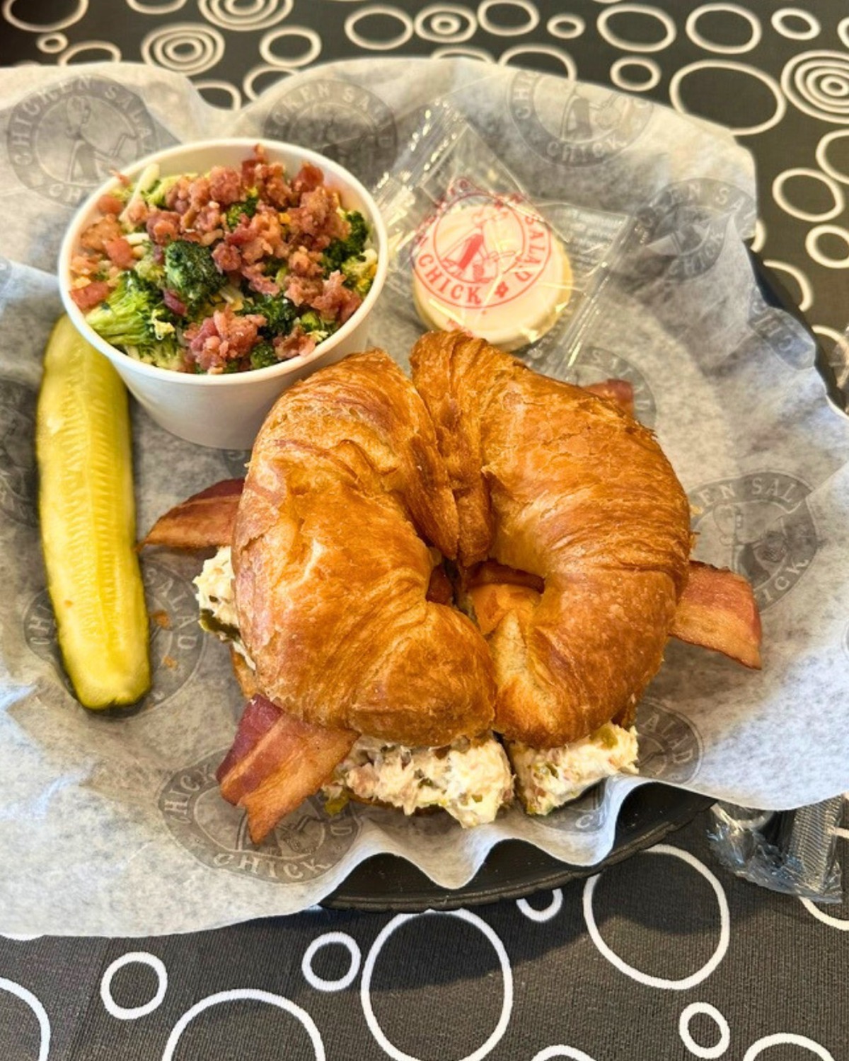 Chicken Salad Chick Getting Ready to Feed Leesburg