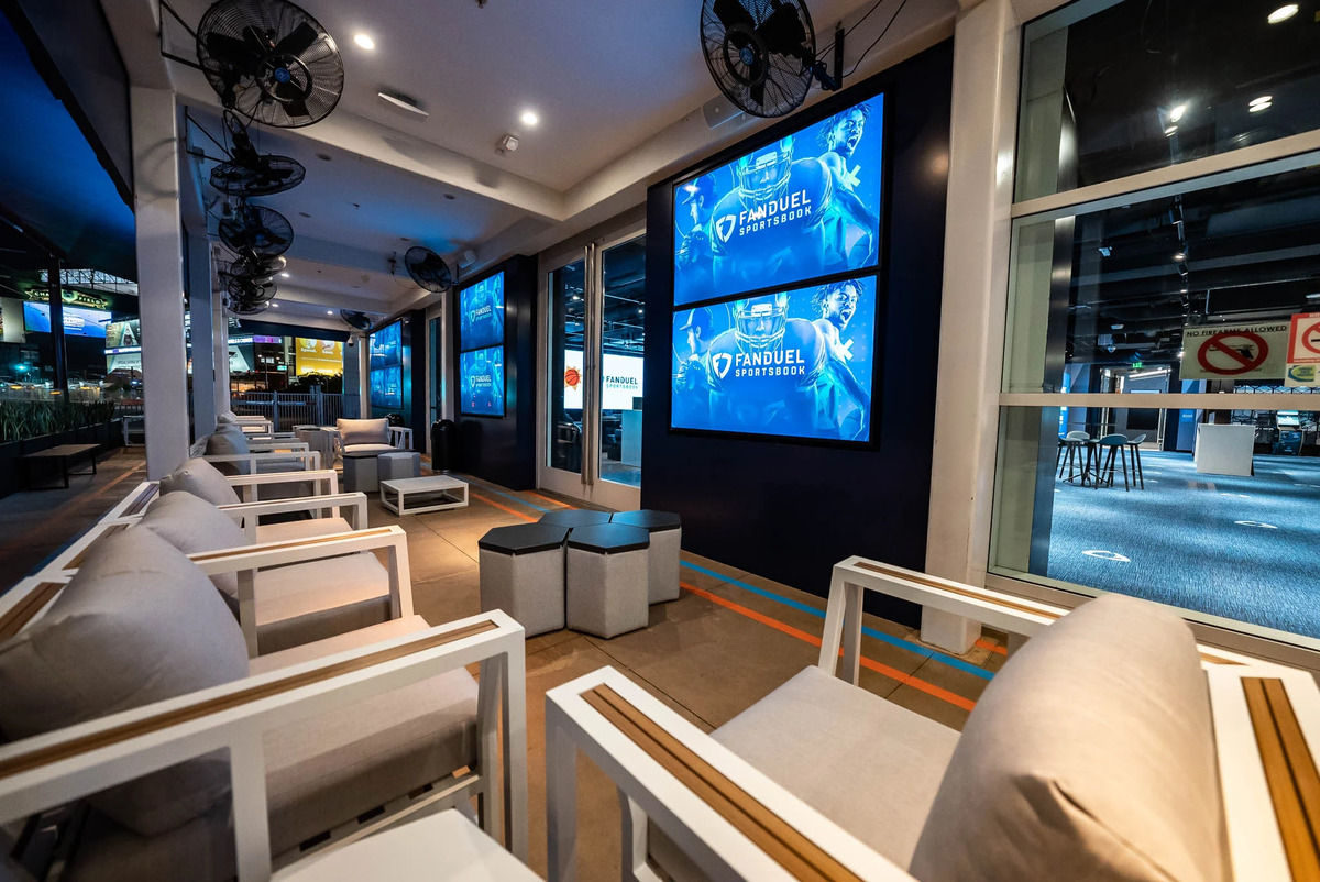 FanDuel Sportsbook at PHX Arena to Become Bar and Lounge