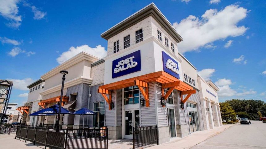 The new restaurant at Stonehill Plaza offers 15+ chef-designed salads, warm bowls, soups, and more.