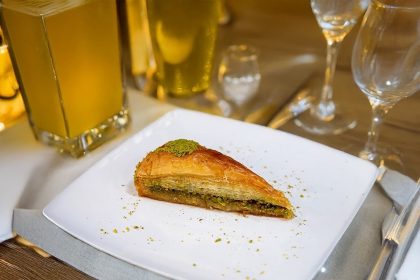 Oakland Café Expanding to Downtown Sacramento with Middle Eastern Plates and Pours