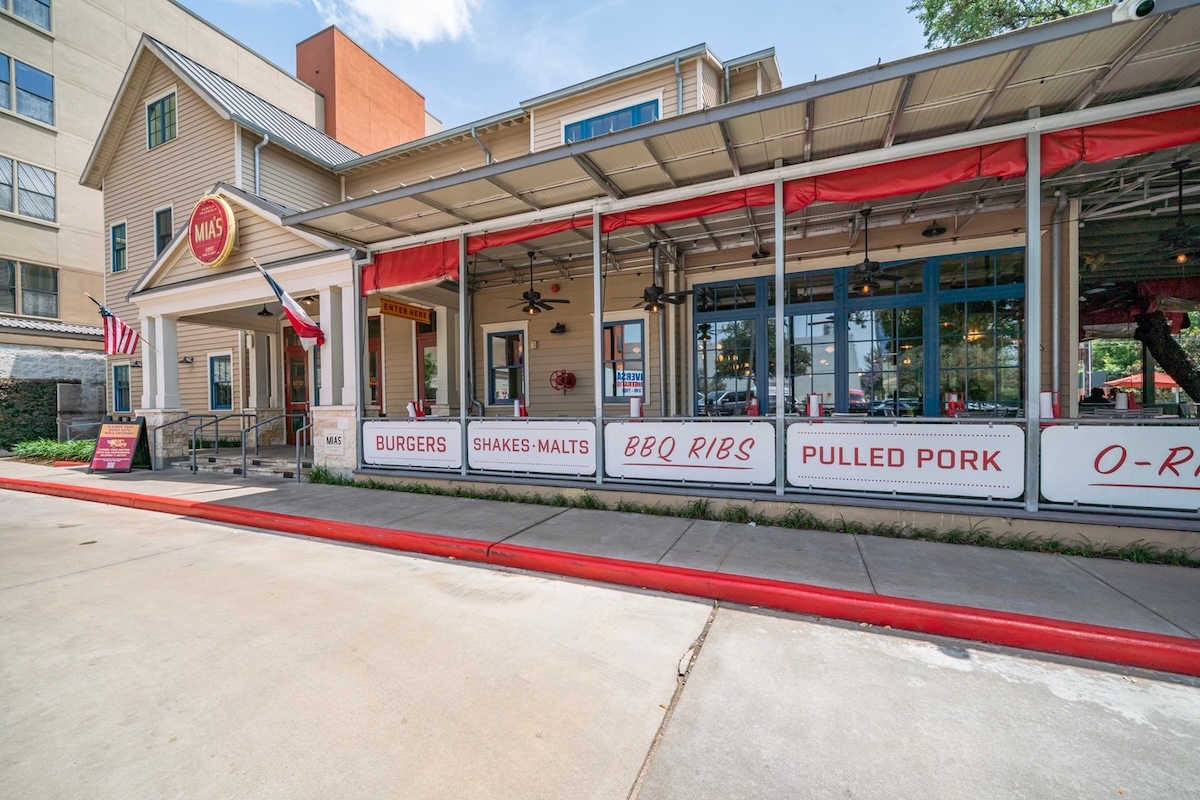 Mia’s Table Is Coming To Bellaire With A Family-Focused Favorite-1