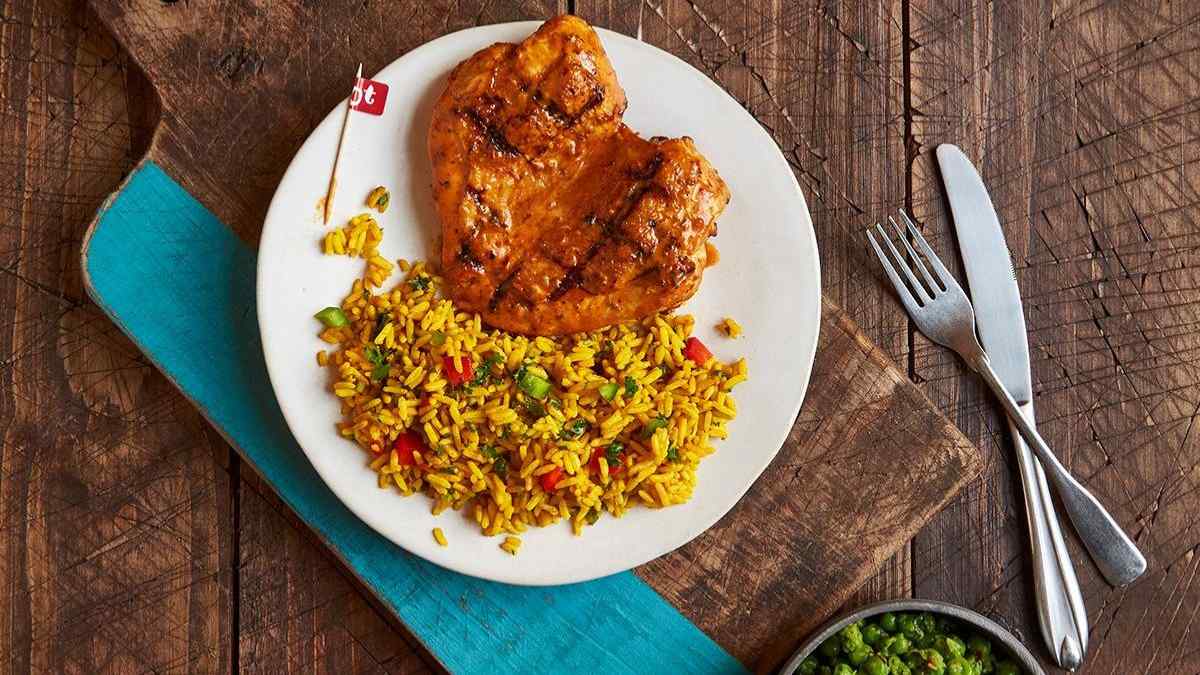 The outlet marked the restaurant chain’s third location in Houston and fifth in Texas.