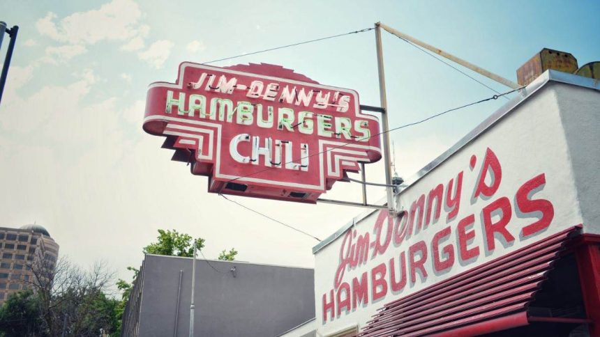 From July 18, Jim Denny’s is going to offer its services at the corner of Broadway and 18th Street.