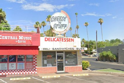 Cheese 'n Stuff to Reopen with New Ownership