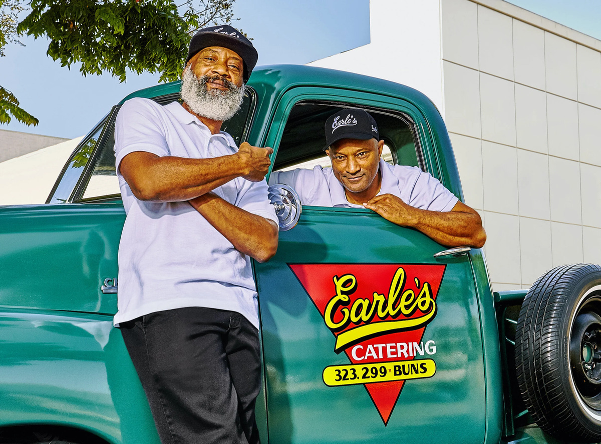 Earle’s Returns to Venice Beach After Nearly 40 Years