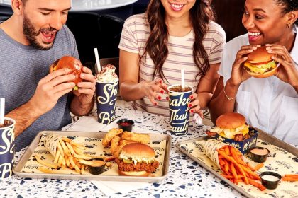 Bobby’s Burgers by Bobby Flay Signs 65-Unit Deal for Canada Expansion