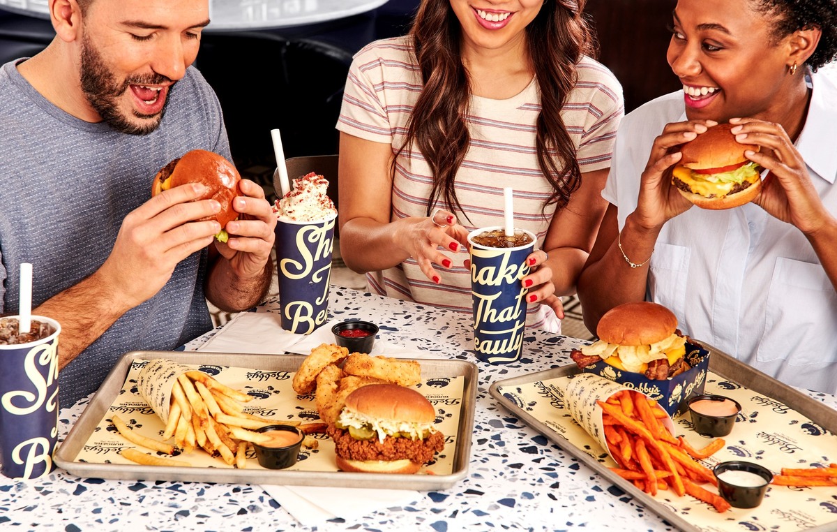 Bobby’s Burgers by Bobby Flay Signs 65-Unit Deal for Canada Expansion