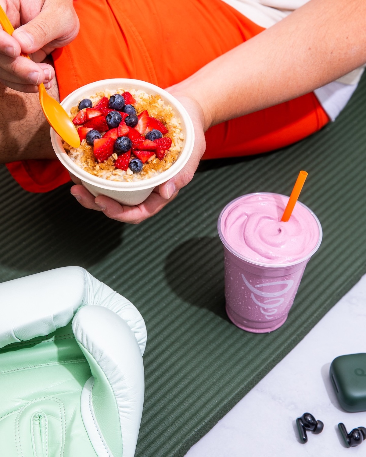 Jamba Juices Up Houston Airport With New Combo Spot-2