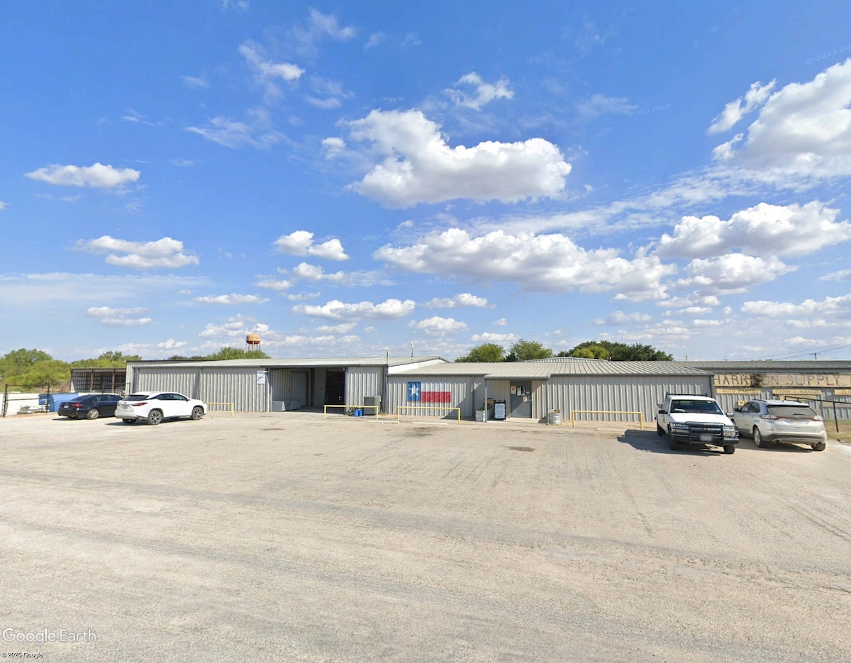 BCBG Restaurant Debuting in Devine