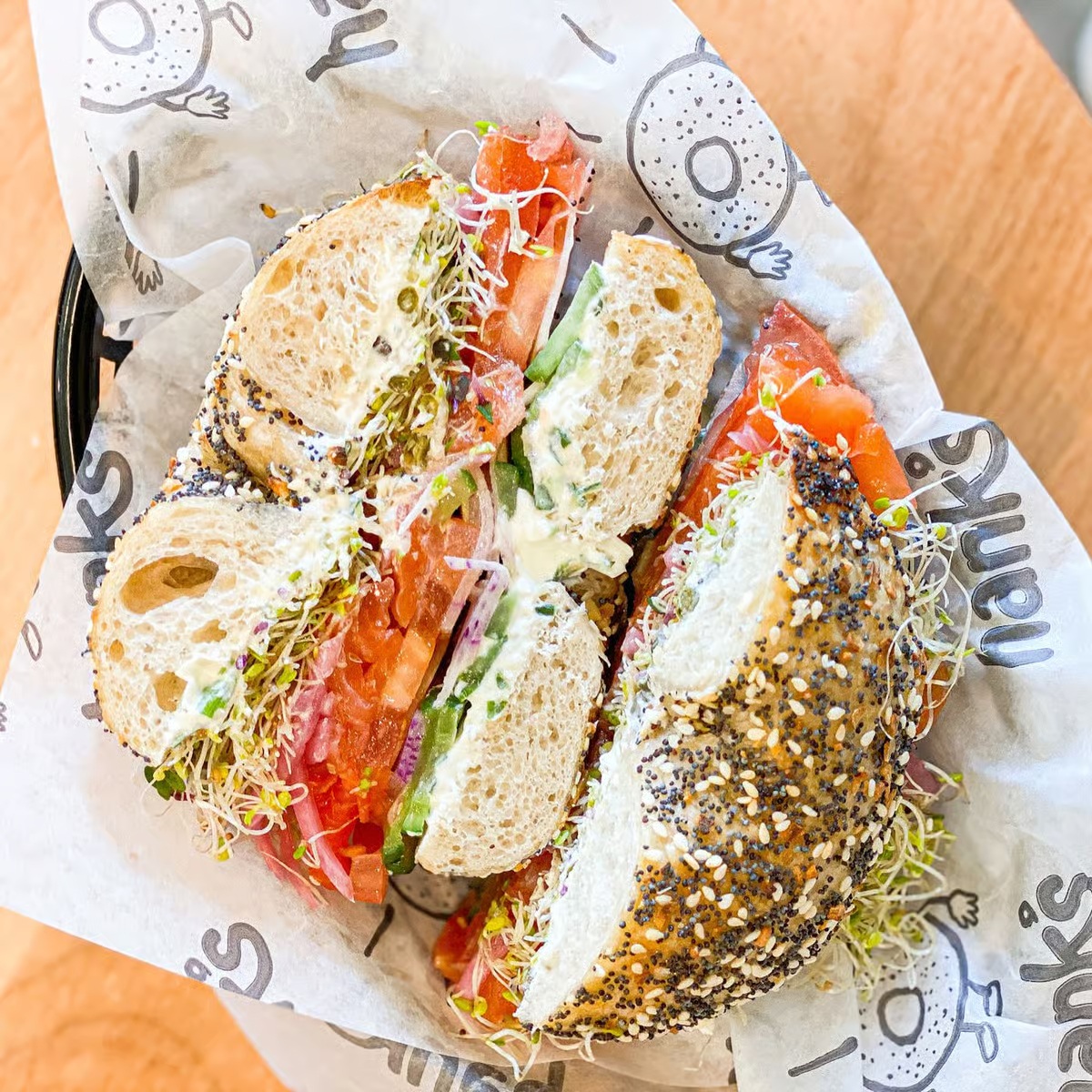 Hank’s Bagels Coming to Brentwood