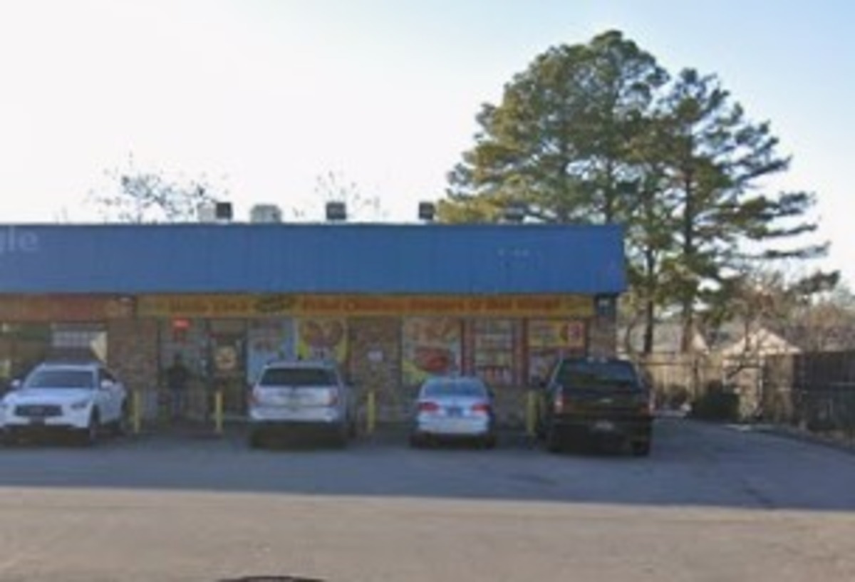 Memphis Storefront to Trade Chicken for Burgers