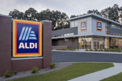ALDI store front
