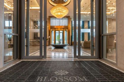 This development will allow Blossom’s guests to enjoy the benefits offered by Hilton, such as rewards and exclusive amenities.