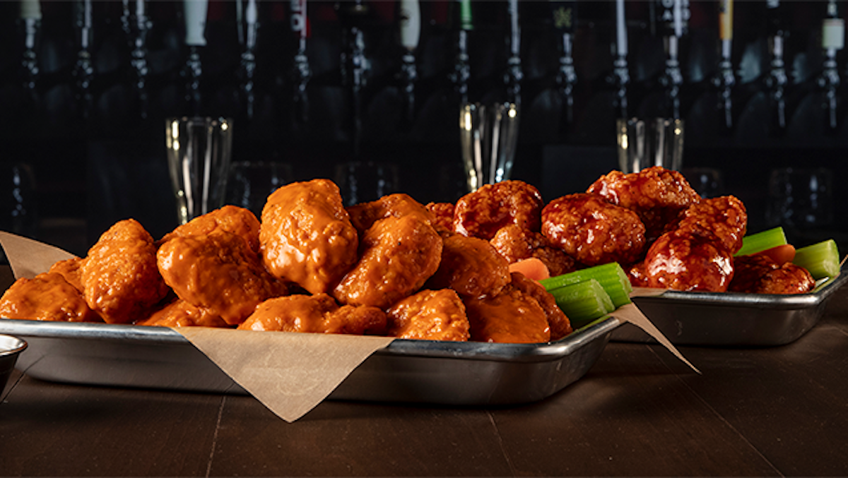 Buffalo Wild Wings GO Eyes HB Outpost