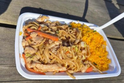 China Wok was cited for old food debris, a missing ‘No Smoking’ sign, and more food safety violations.