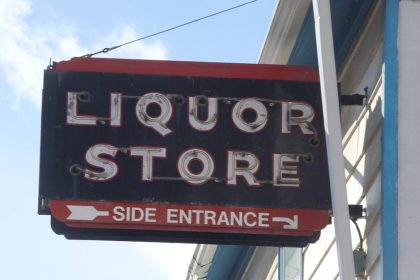 New report links heavy drinking to increased liquor store density in NYC