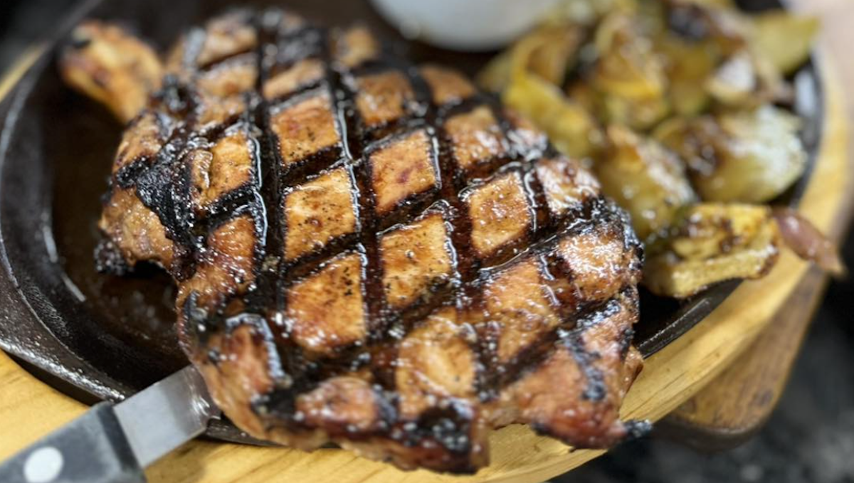 Hoof and Barrel Bringing Location To Tega Cay