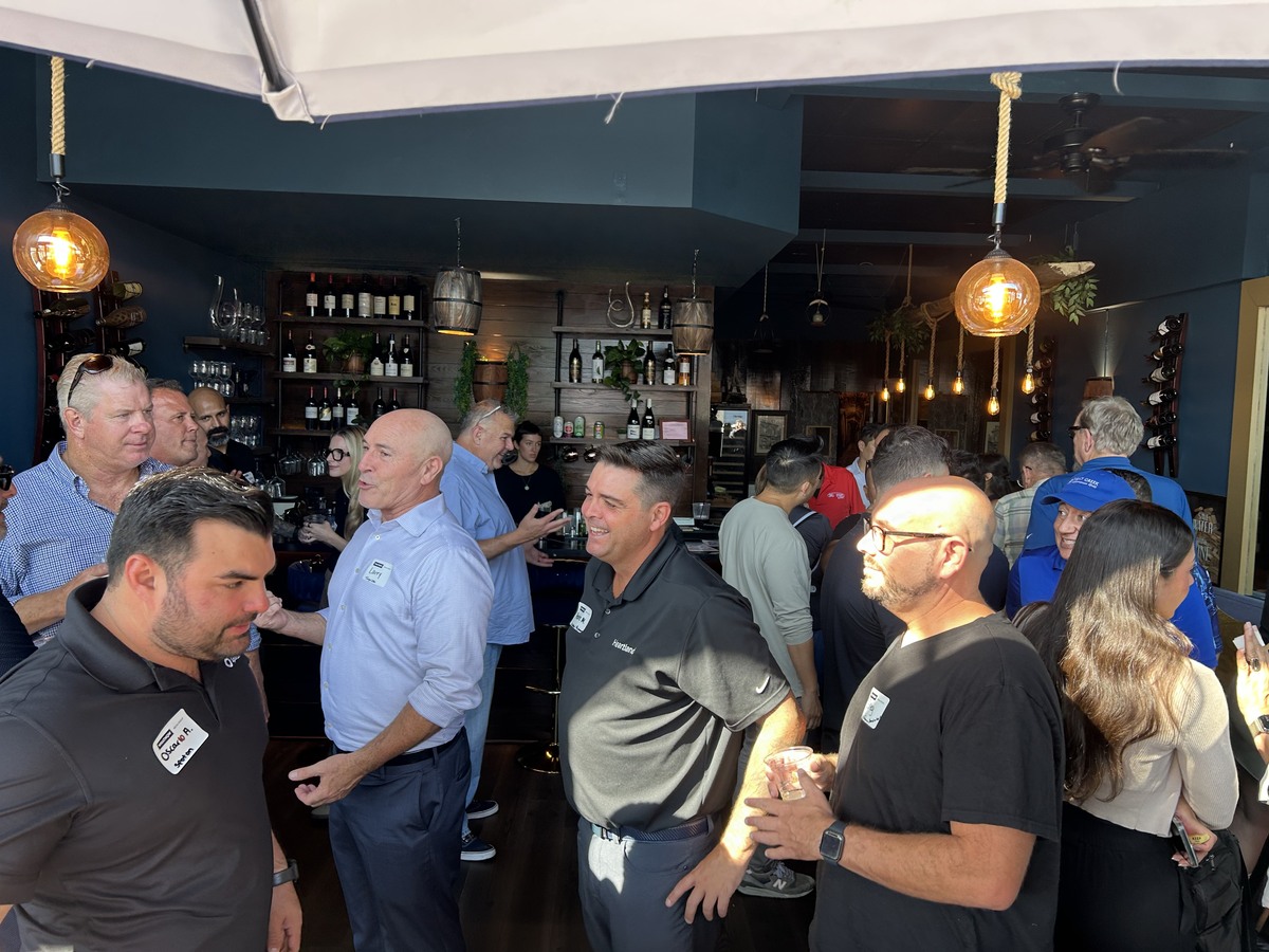 San Diego Restaurateurs Gather for “Accelerate” Event at Frenchy’s Hideout