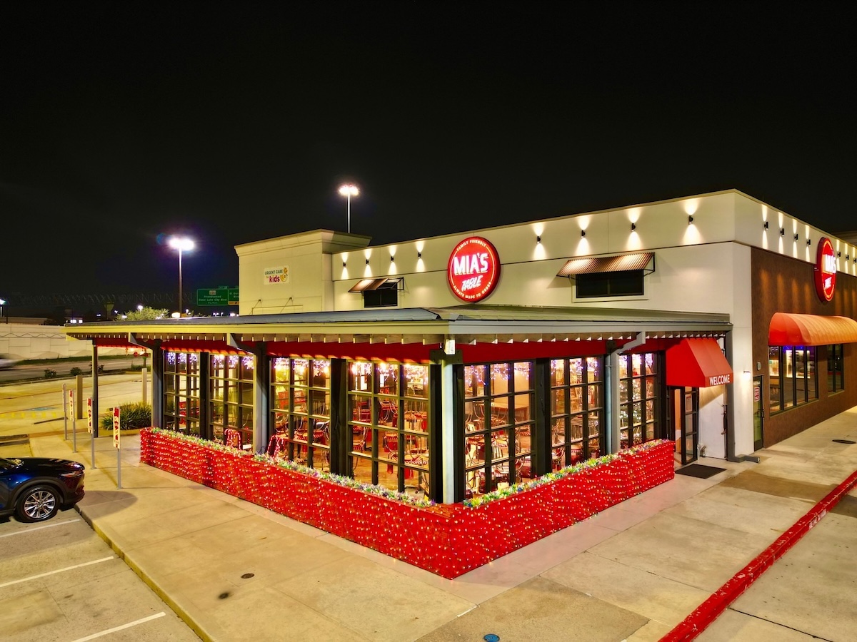Mia's Table Prepares For Sugar Land Expansion-1
