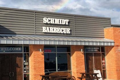 Schmidt Family Barbecue’s Bee Cave location is heading for a closure after 12 years on October 4, 2025.