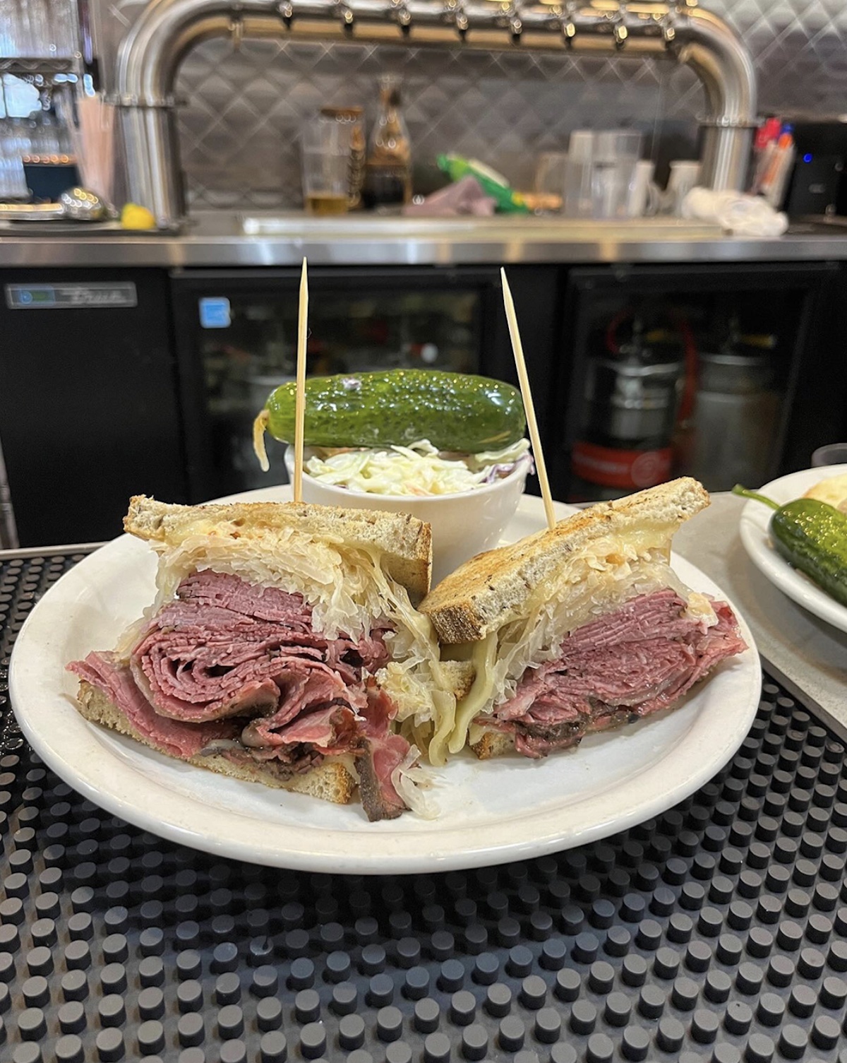 San Antonio Restaurant Concept Max & Louie’s Debuting Location in Cibolo