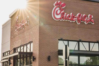 Chick-fil-A Quincy Ave. & Picadilly Rd. invites Aurora locals to its latest flavors this fall, available for a limited time.