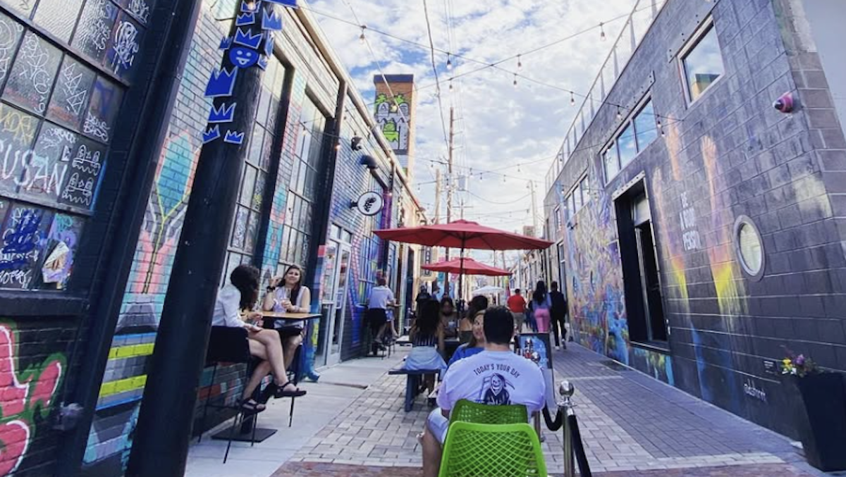 La Vie En Rose to Replace Noble Riot