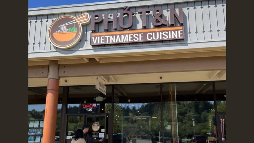 Pho T&N storefront