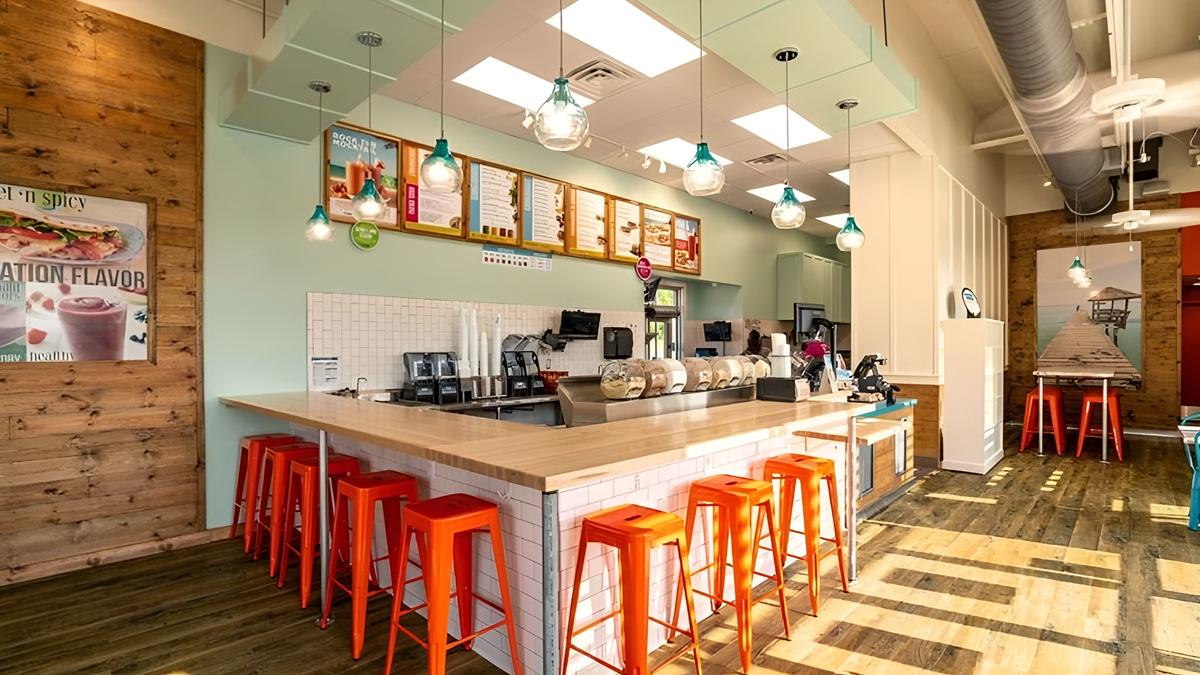 One of the largest smoothie chains in the U.S., Tropical Smoothie Café, will open its newest Café in Chicago at the South Loop Marketplace Shopping Center on October 11, 2025.
