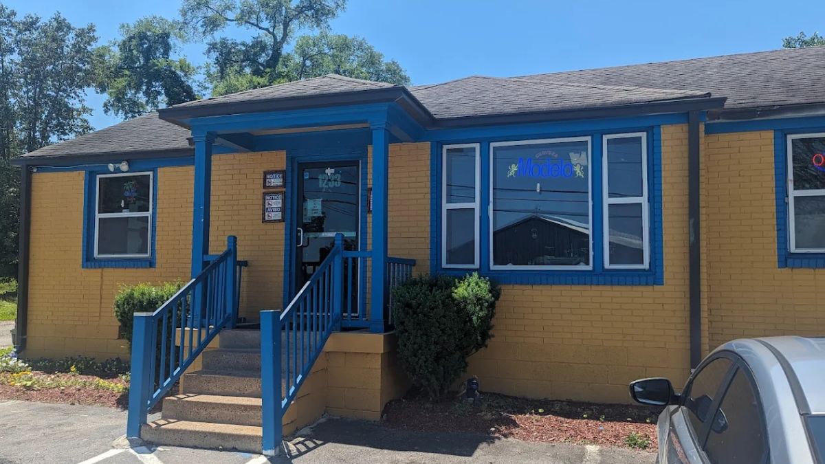 In a routine inspection conducted by the Tennessee health department at El Sabor Pochutleco on October 30