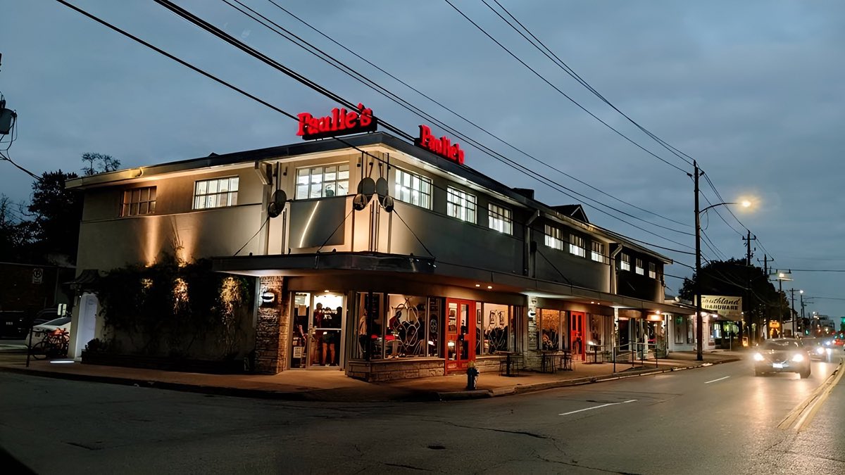 Houston staple Paulie's and Camerata is shutting down operations with a last serve in December. The bar-restaurant couple is walking towards closure after operating for 27 years and serving the neighborhood.