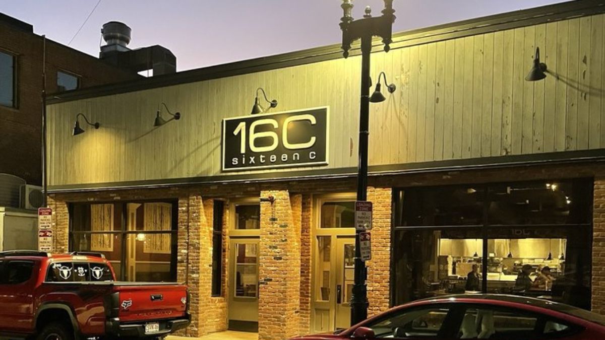 16C storefront