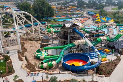 Water World Expansion Includes New Bar