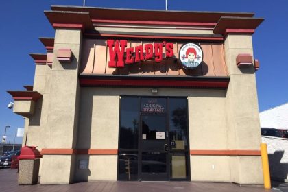 Wendy’s holiday treat, Snickerdoodle Cookie Frosty Fusion, rolled out on November 3rd and is available for a limited time. 