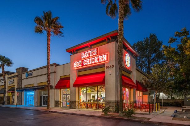 Dave’s Hot Chicken Coming to Solana Beach