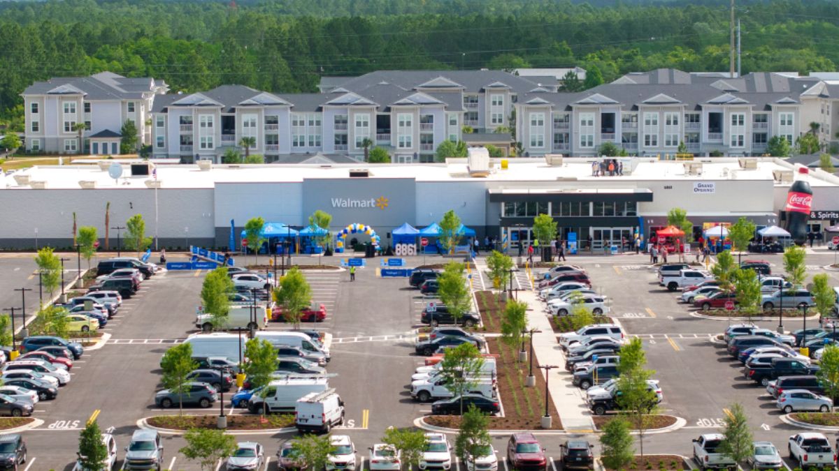 Early openings will give shoppers a head start on major holiday deals and doorbusters.