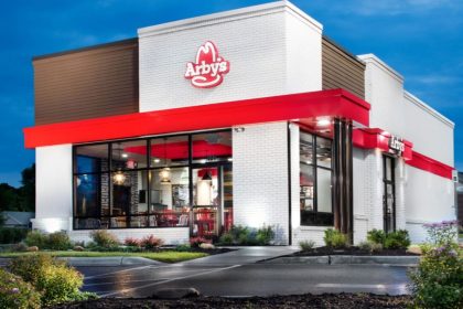 Arby’s has grabbed fans' attention with a new dessert and beef dip addition for a limited time at participating restaurants. 