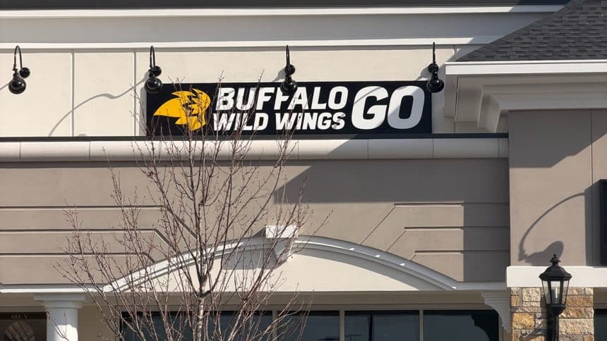 Buffalo Wild Wings GO opens in Braselton
