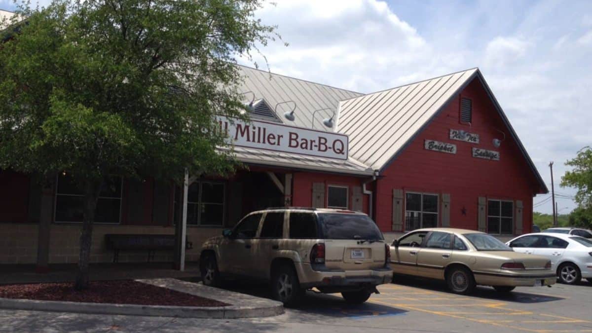 Bill Miller Bar-B-Q streetview