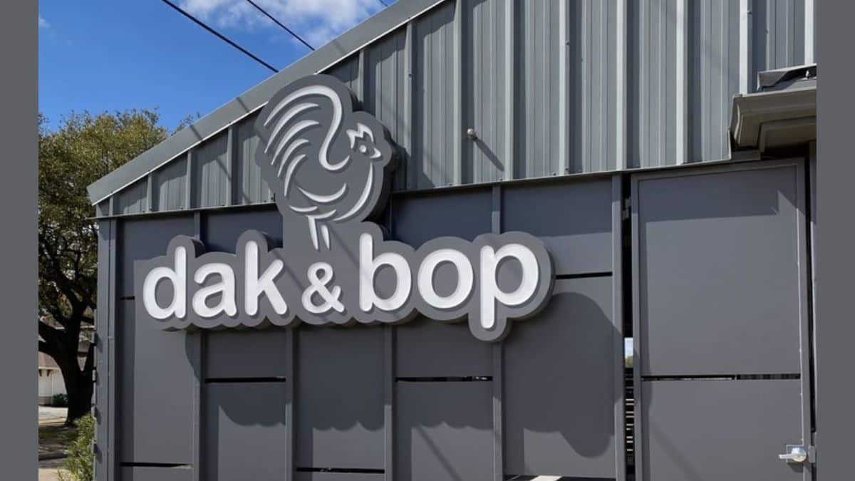 Dak & Bop storefront