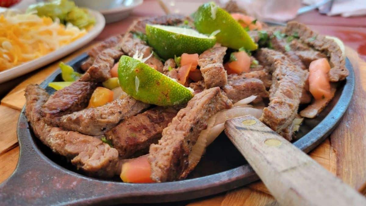 El Mercado food