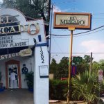 El Mercado storefront sign