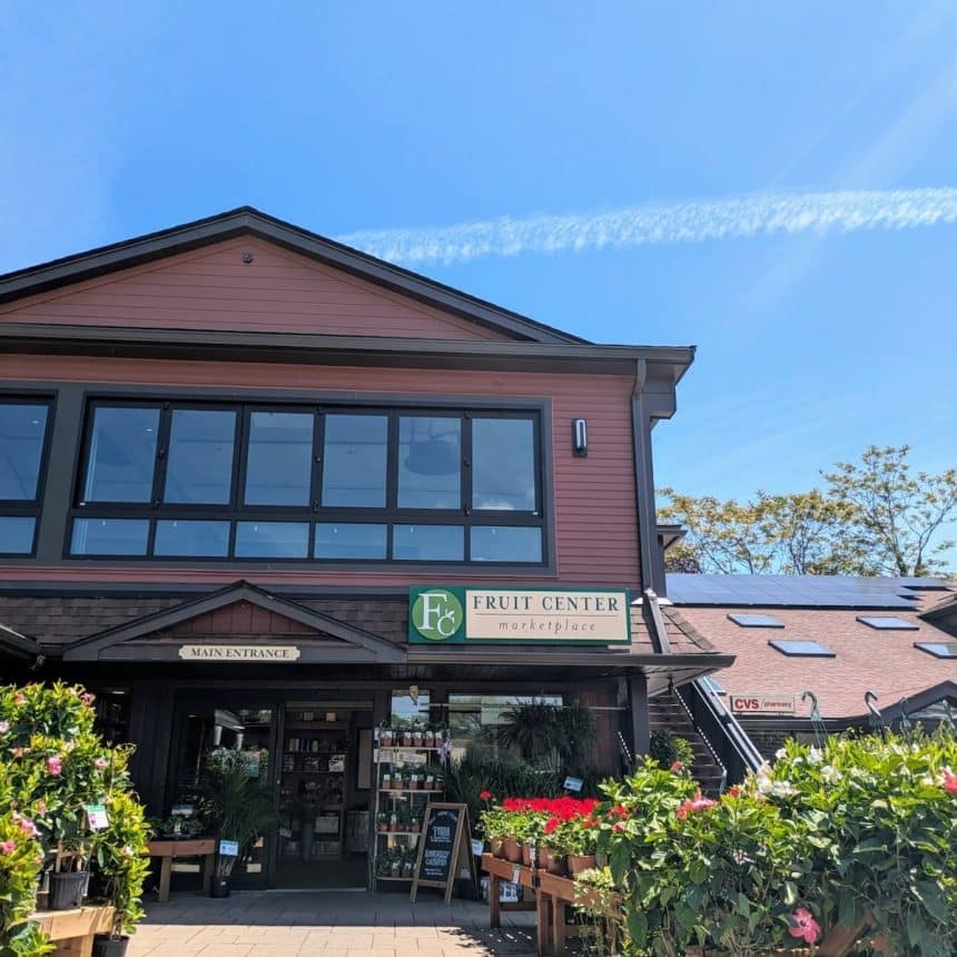 Julianne’s Kitchen & Bar to Open Next Year at The Milton Marketplace