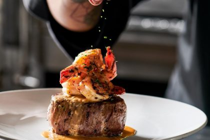 Fleming’s Prime Steakhouse & Wine Bar Eyes Riverside