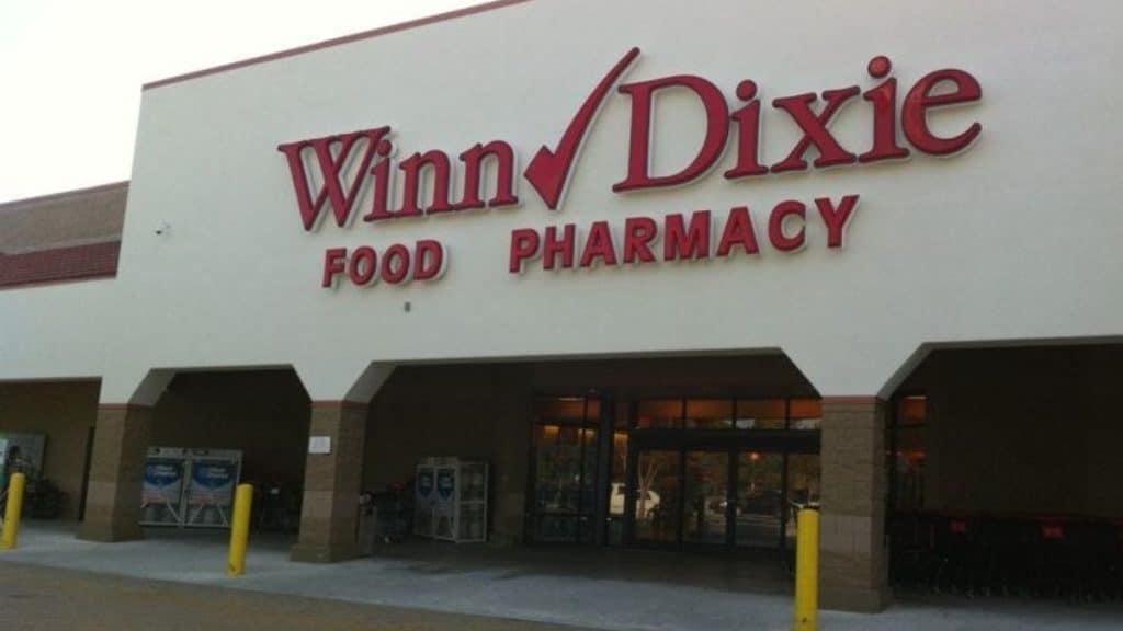 Entry gate of Winn-Dixie store