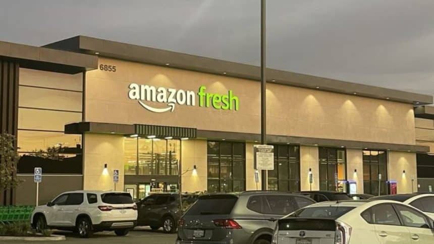 Here are the major grocery store chains that closed multiple stores in 2025 across the country. 