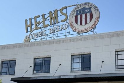 Helms Bakery Storefront image