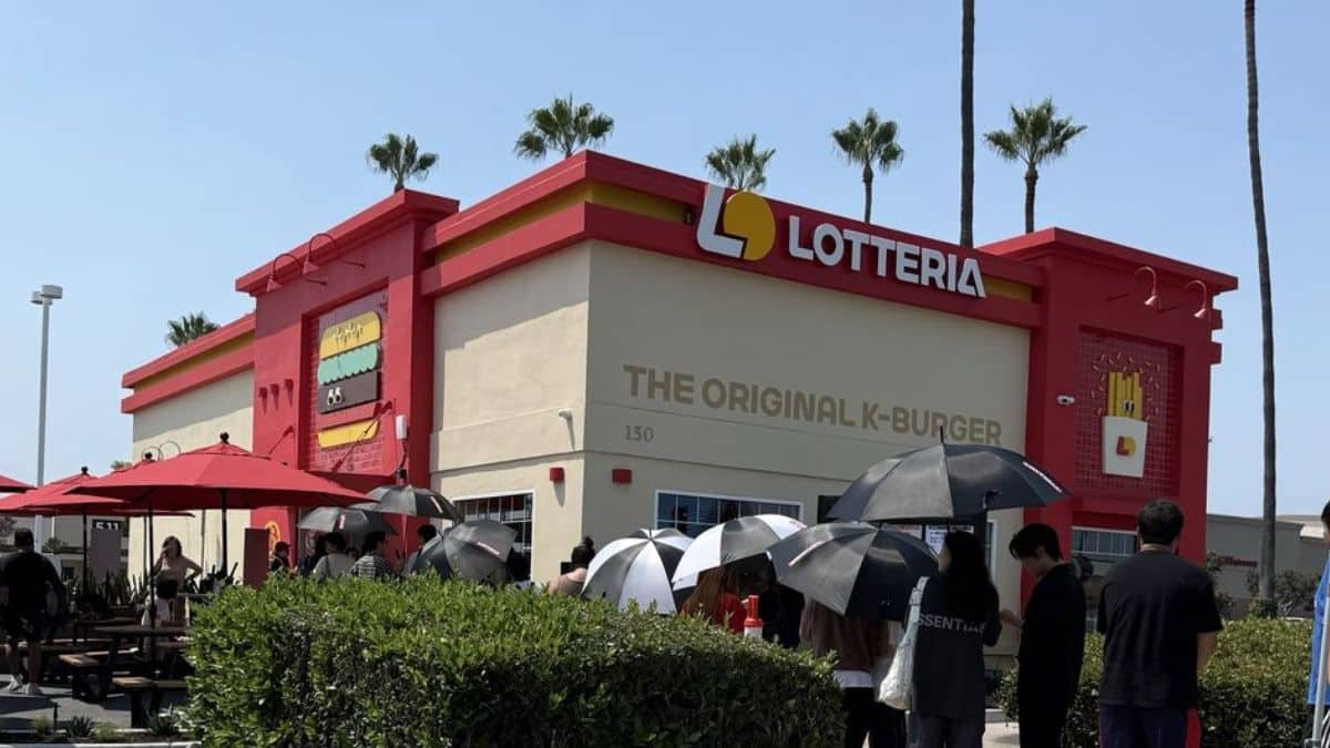Storefront image of Lotteria (Source: Yelp)